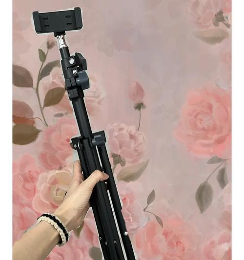 荧影头盔手机支架使用方法是什么？如何调整角度？