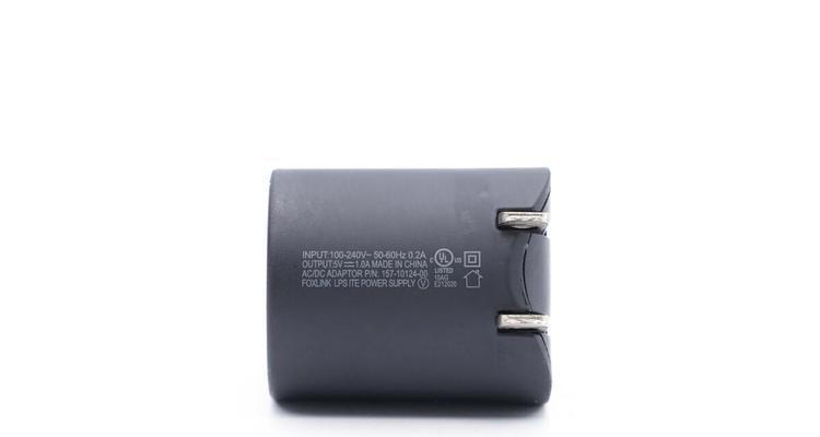 车载充电器外罩的拆解步骤是什么？拆解过程中需要注意什么？